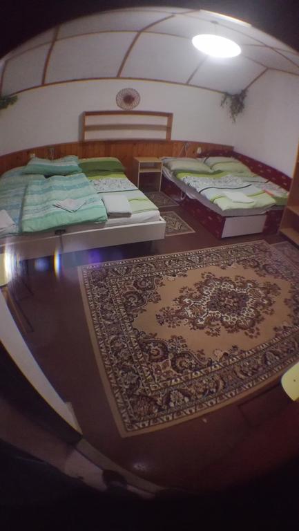 Ubytovanie 184, Bed And Braekfast 184 Stará Lesná Extérieur photo